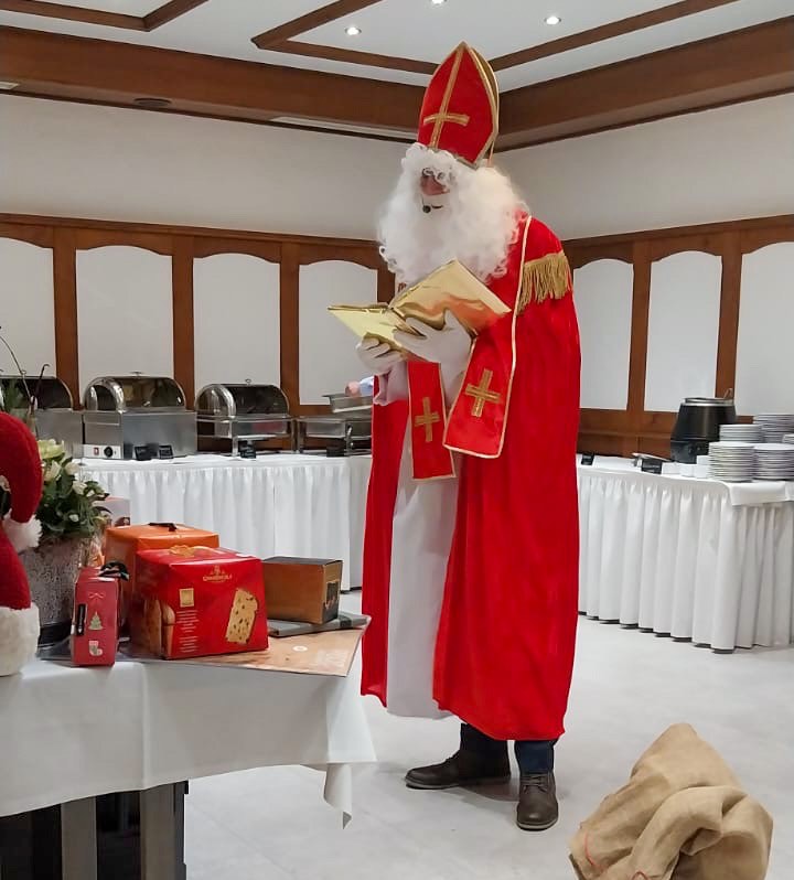 Nikolaus auf der Benker-Weihnachtsfeier